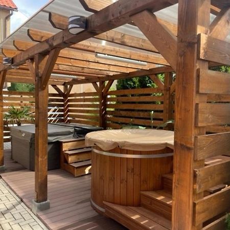 Oeskarszt Apartman Urkut Exteriér fotografie