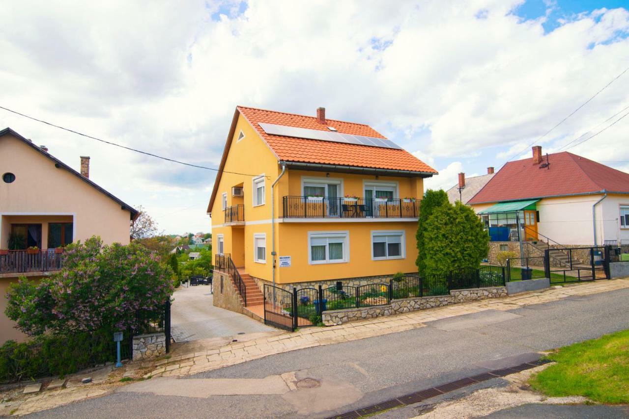 Oeskarszt Apartman Urkut Exteriér fotografie