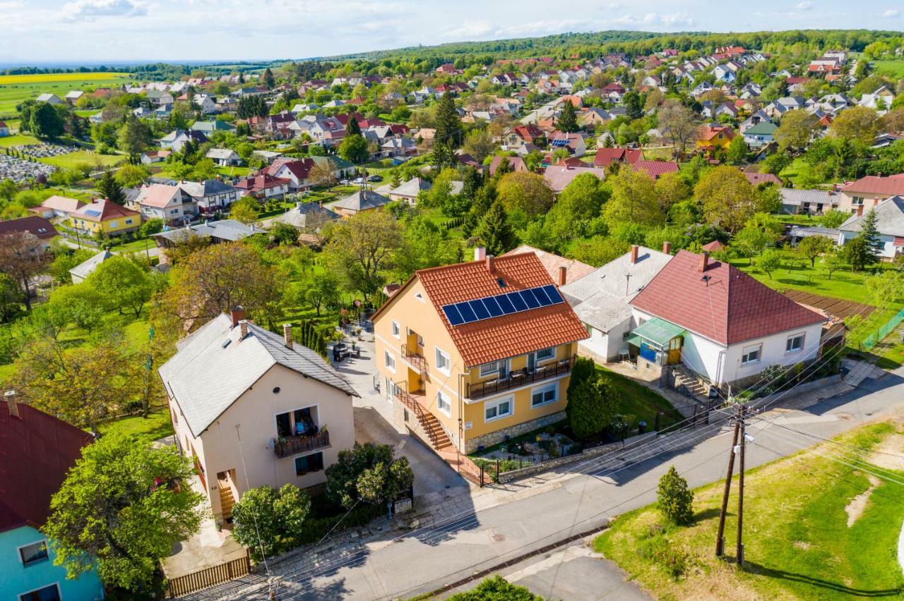 Oeskarszt Apartman Urkut Exteriér fotografie